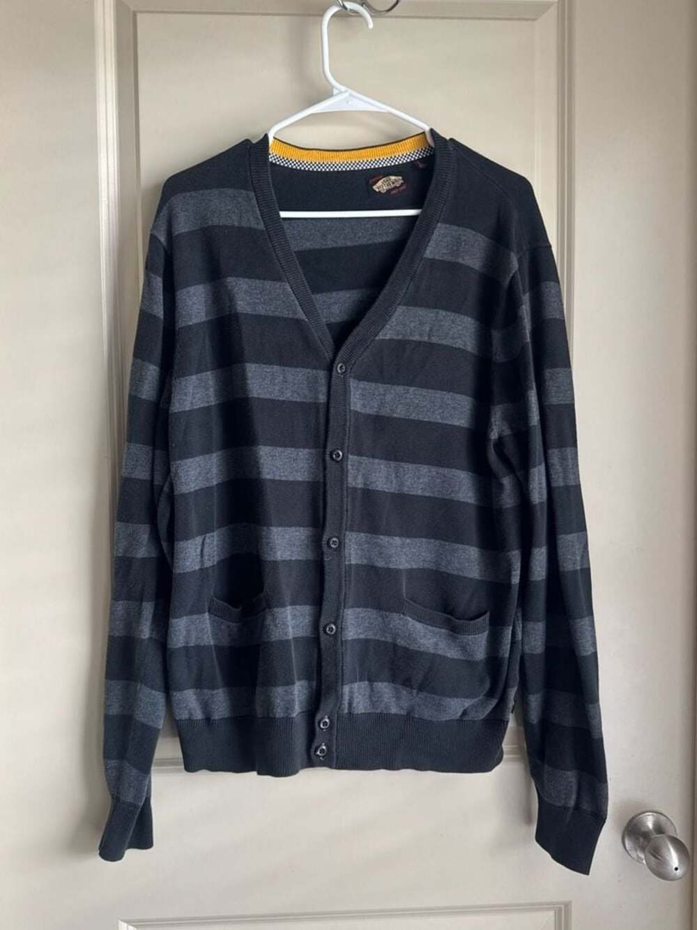 Vans Off The Wall Black & Grey Striped Cotton Cardigan Sweater Size L